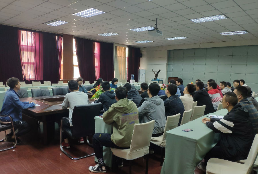 动画疯
开展2019届学生毕业季系列活动动员大会.jpg